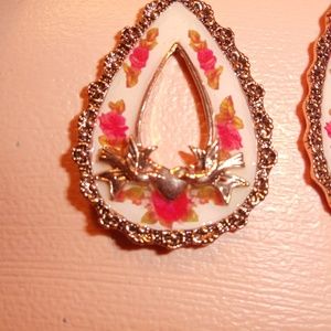 Betsey Johnson Jewelry - BETSEY JOHNSON ROSE BIRD VINTAGE VICTORIAN EARRING Betsey Johnson Jewelry - BETSEY JOHNSON ROSE BIRD VINTAGE VICTORIAN EARRING